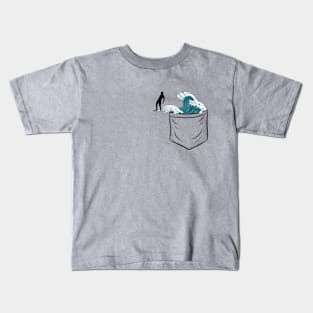 Japanese Wave in Pocket | Longboard Surfer Kids T-Shirt